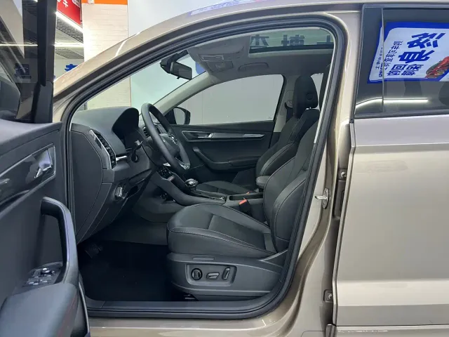 Skoda Karoq — Фото автомобиля 11