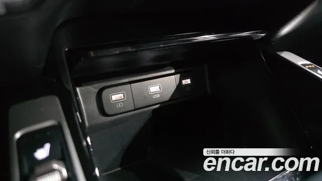 Kia Sorento Sorento 4-е поколение Бензин 2.5T 2WD — Фото автомобиля 20