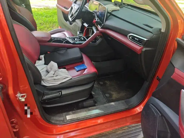 Maxus T90 — Фото автомобиля 19