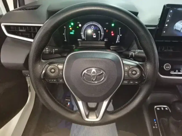 Toyota Corolla — Фото автомобиля 10