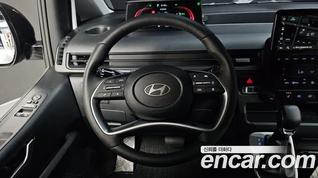 Hyundai Staria Staria — Фото автомобиля 14
