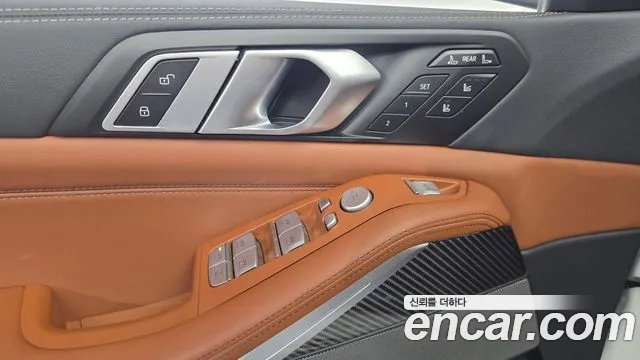 BMW X7 — Фото автомобиля 14