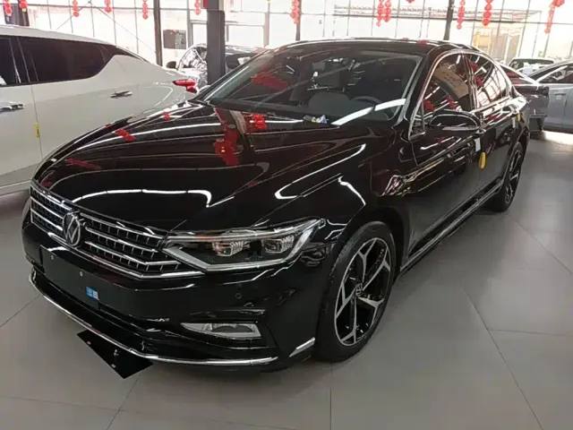 Фотография автомобиля — Volkswagen Magotan