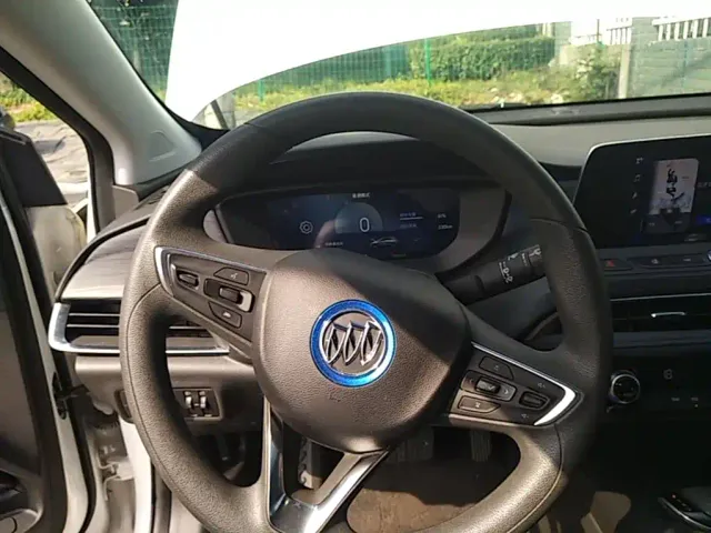 Buick Velite 6 — Фото автомобиля 10