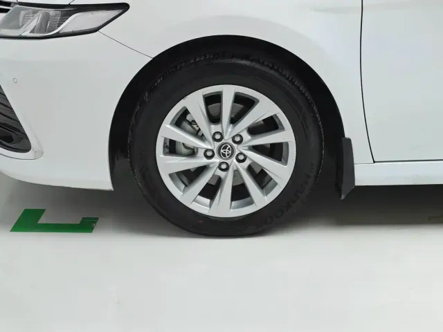 Toyota Camry — Фото автомобиля 8