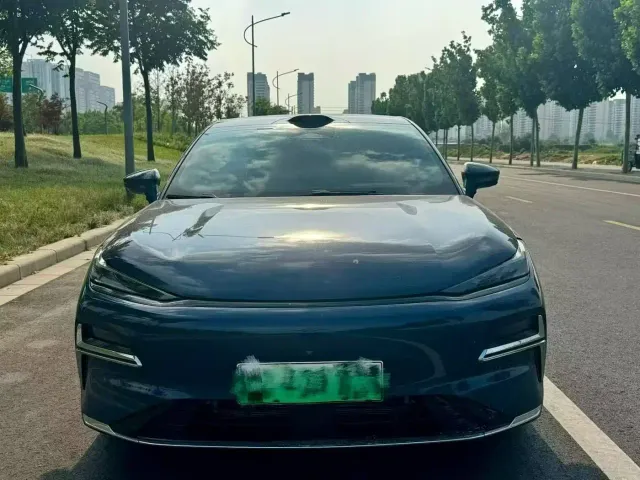 Geely Galaxy Xingyao 8 — Фото автомобиля 2