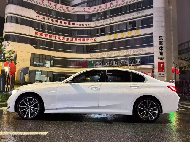 BMW 3 Series — Фото автомобиля 3