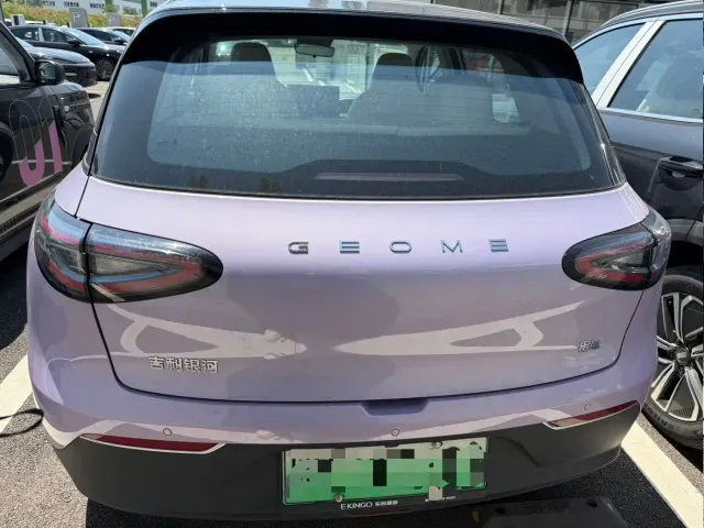 Geely Starry Wish — Фото автомобиля 9