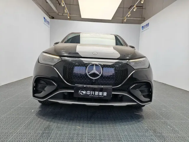 Mercedes-Benz EQE SUV — Фото автомобиля 2