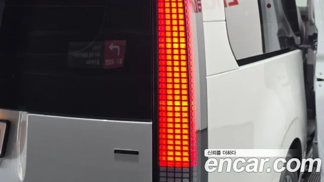 Hyundai Staria — Фото автомобиля 8