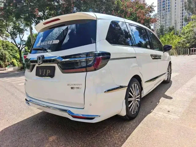 Honda Elysion — Фото автомобиля 10