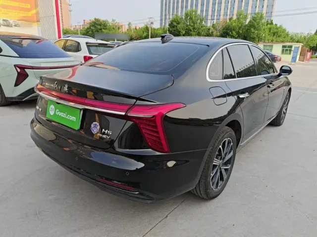Hongqi H5 PHEV — Фото автомобиля 4
