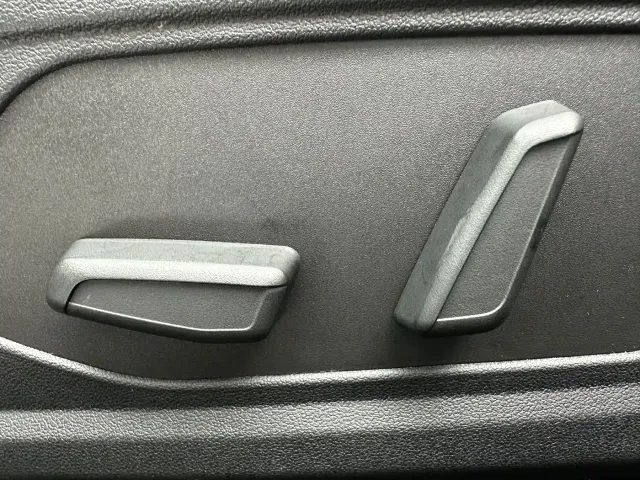 Hyundai Elantra — Фото автомобиля 15
