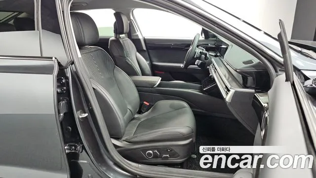 Hyundai Grandeur Grandeur (GN7) 2.5 Бензин 2WD — Фото автомобиля 5