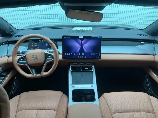 BYD Han L — Фото автомобиля 6
