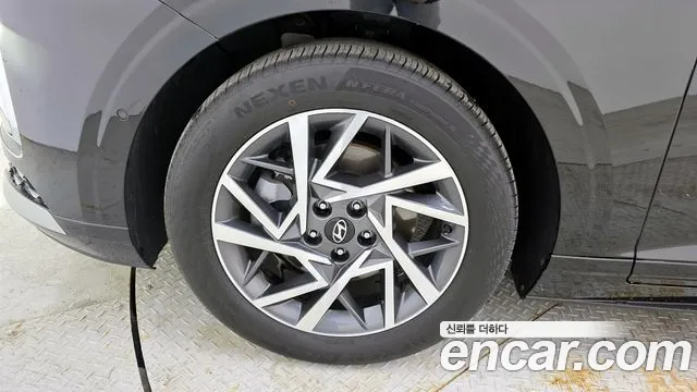 Hyundai Grandeur Grandeur (GN7) 2.5 Бензин 2WD — Фото автомобиля 5