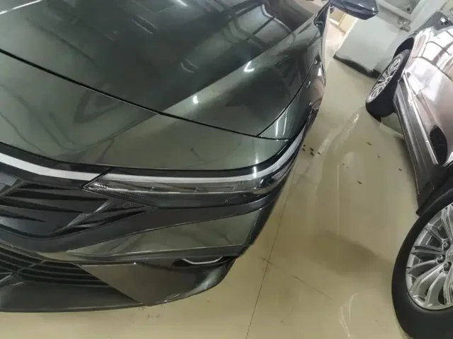 Hyundai Elantra — Фото автомобиля 5