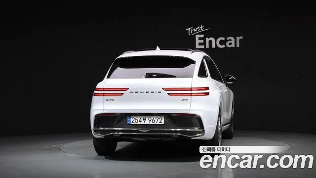 Genesis GV70 — Фото автомобиля 4
