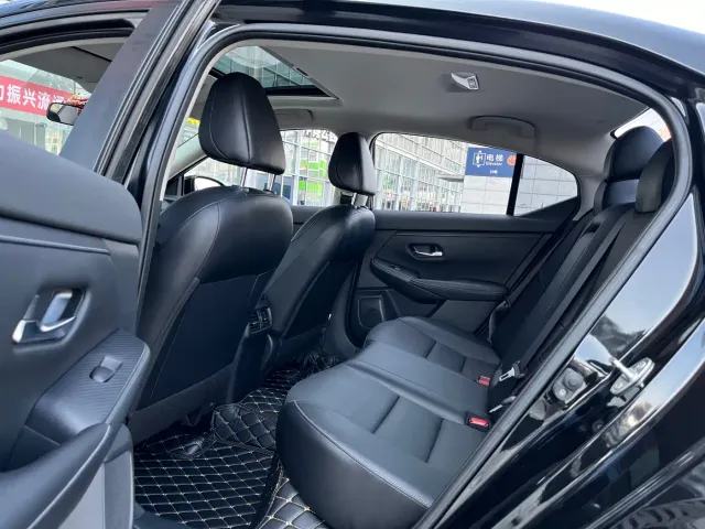Nissan Sylphy — Фото автомобиля 15