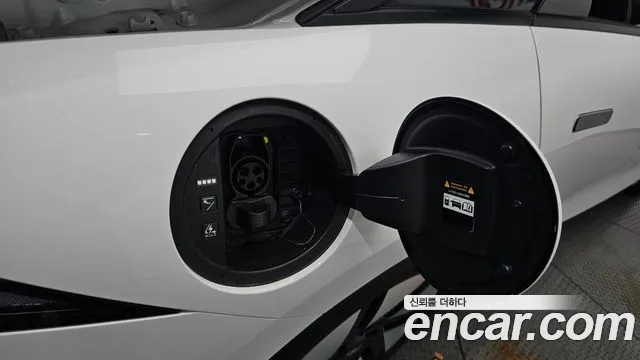 Hyundai Ioniq 6 — Фото автомобиля 25