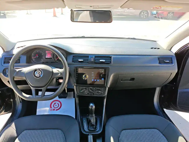 Volkswagen Santana — Фото автомобиля 11