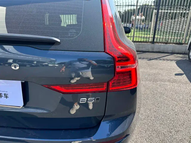 Volvo XC60 — Фото автомобиля 12