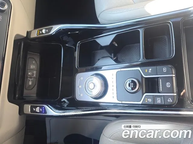 Kia Sorento — Фото автомобиля 14