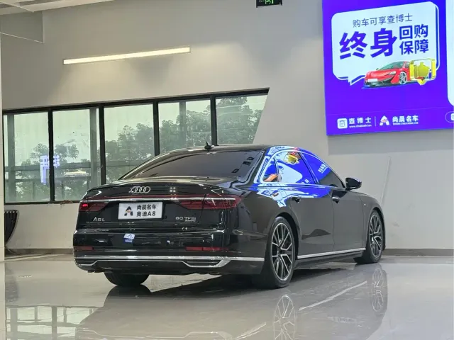 Audi A8 — Фото автомобиля 17