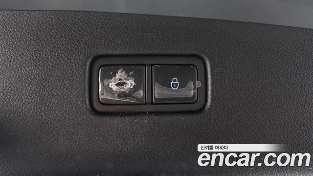 Genesis GV70 — Фото автомобиля 23