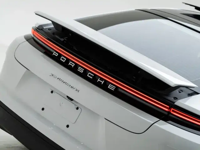 Porsche Panamera — Фото автомобиля 7