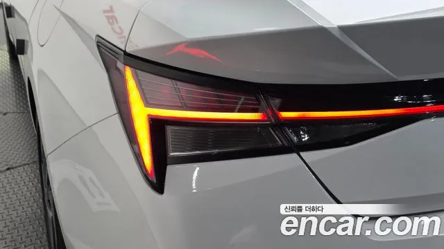 Hyundai Avante CN7 — Фото автомобиля 8