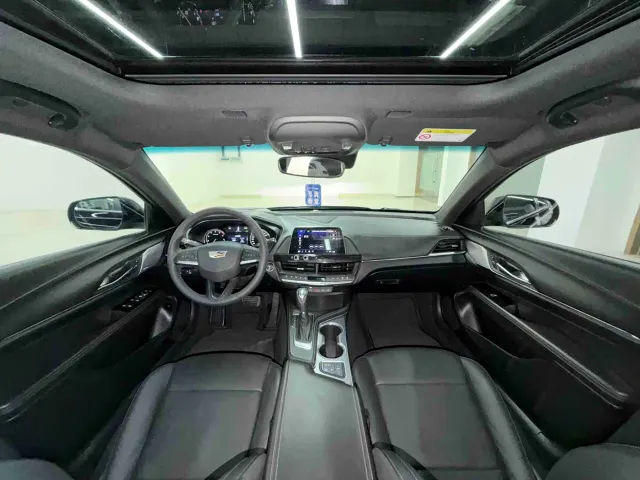 Cadillac CT4 — Фото автомобиля 8