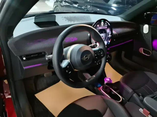 MINI Cooper — Фото автомобиля 9