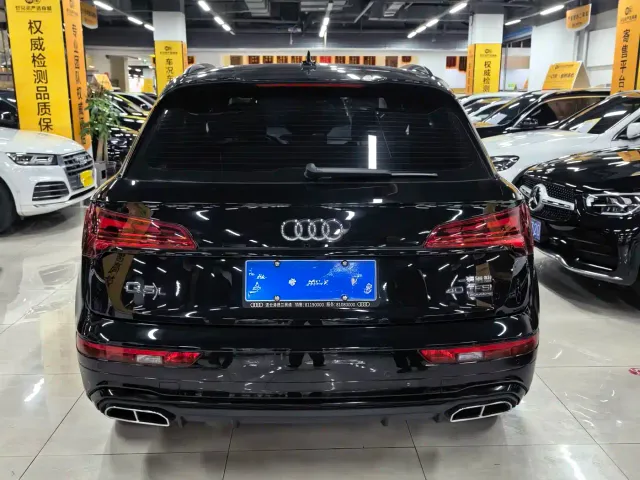 Audi Q5L — Фото автомобиля 14