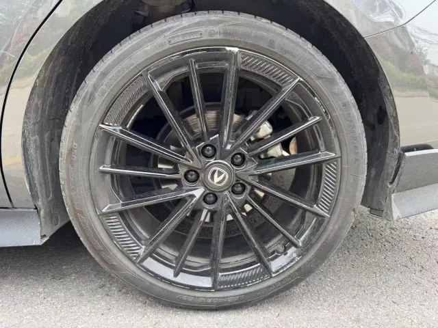Changan Changan UNI-V 2024 1.5T Deluxe — Фото автомобиля 13