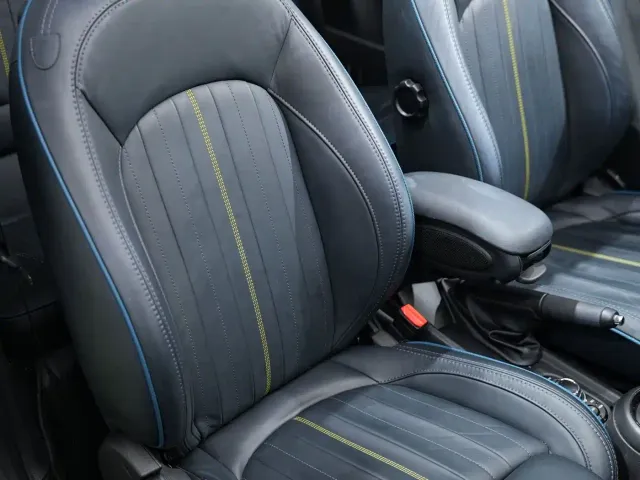 MINI Hatch — Фото автомобиля 10