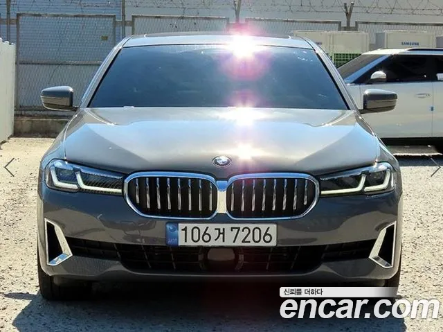 BMW 5 Series G30 — Фото автомобиля 2