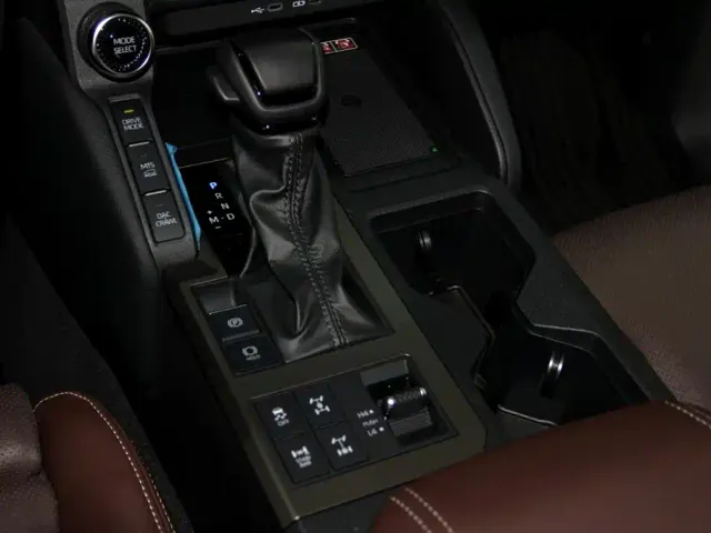 Toyota Prado — Фото автомобиля 21