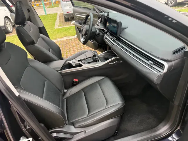 Geely Emgrand — Фото автомобиля 12
