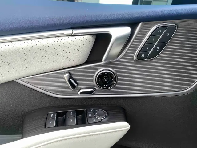 Buick LaCrosse — Фото автомобиля 4