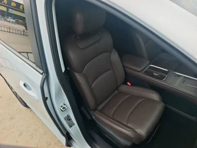Wuling Starlight 730 — Фото автомобиля 24