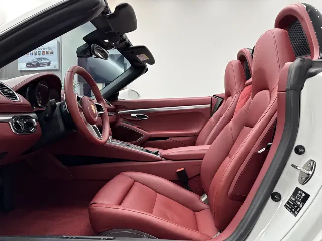Porsche 718 — Фото автомобиля 8