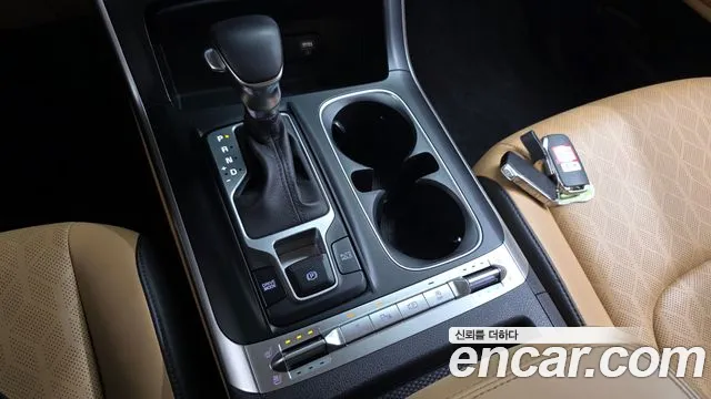 Kia Canival Carnival 4 поколение Дизель 9 мест Prestige — Фото автомобиля 9