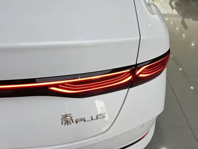 BYD Qin PLUS — Фото автомобиля 7