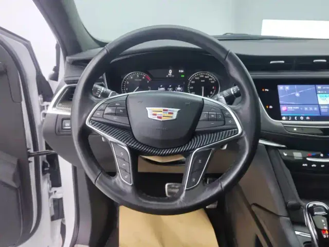 Cadillac XT5 — Фото автомобиля 15