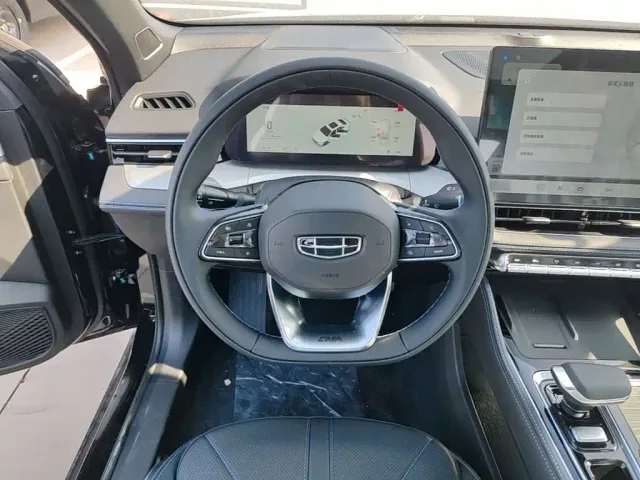 Geely Xingrui — Фото автомобиля 10