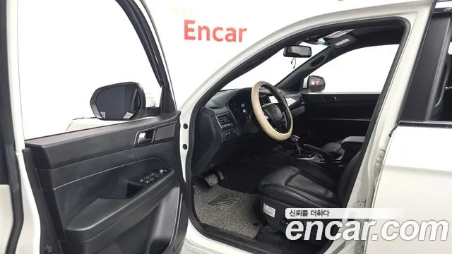 KG_Mobility_Ssangyong Rexton Новый Rexton Sport Khan Дизель 2.2 4WD — Фото автомобиля 10