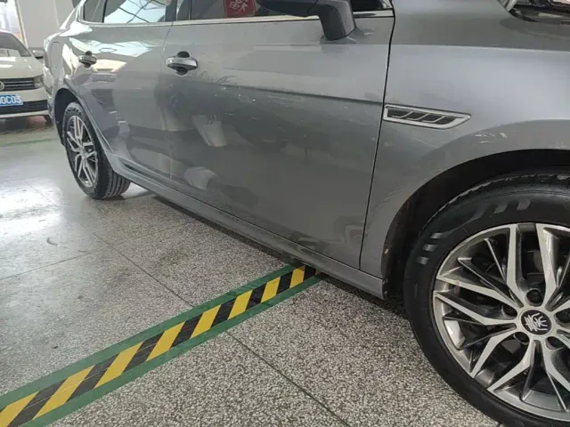 BYD Qin PLUS — Фото автомобиля 20