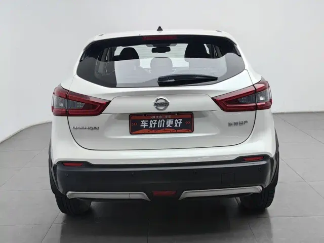 Nissan Qashqai — Фото автомобиля 4