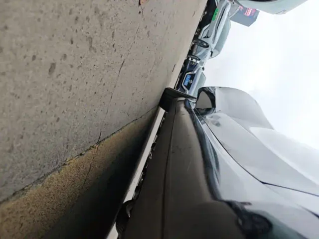 Tesla Model 3 — Фото автомобиля 20